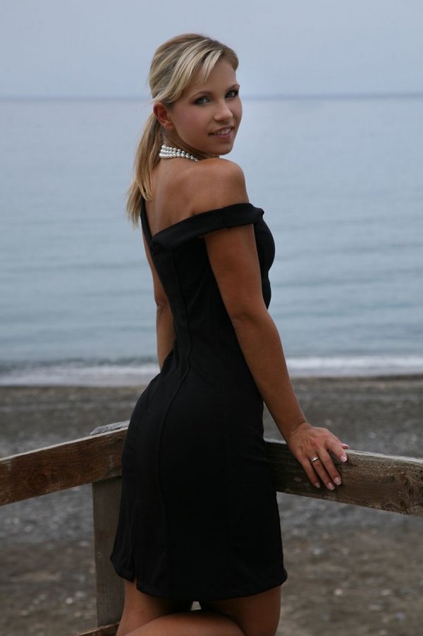 Антонина, 18